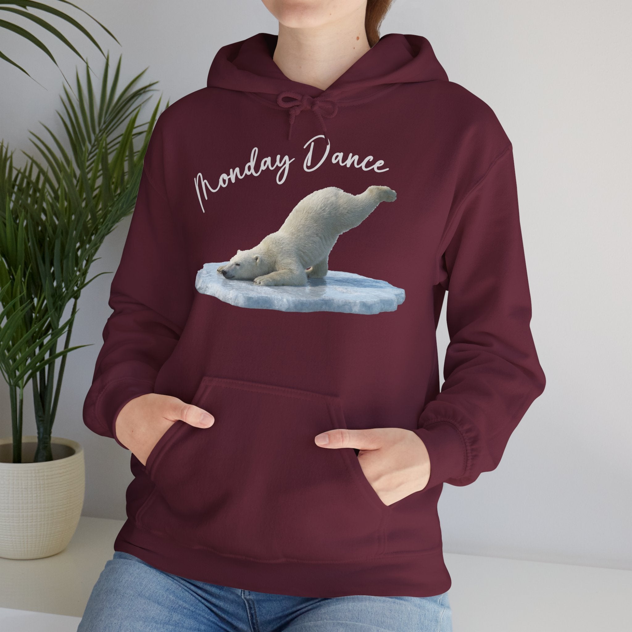 Eisbär „Monday Dance" Hoodie | Karikatur | Phönix-Potsdam®