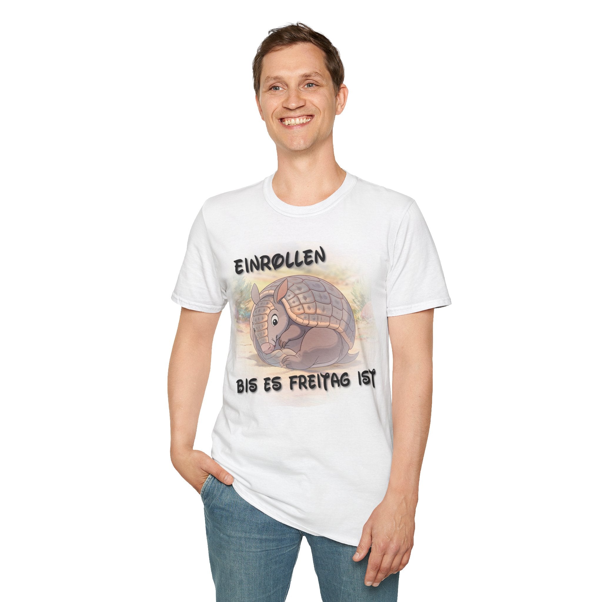 Gürteltier „Einrollen bis es Freitag ist“ T-Shirt | Phönix-Potsdam®