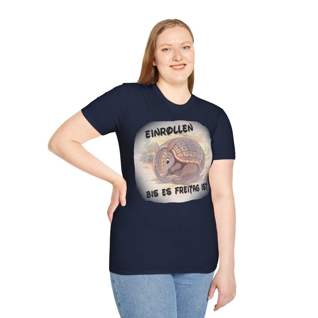 Gürteltier „Einrollen bis es Freitag ist“ T-Shirt | Phönix-Potsdam®