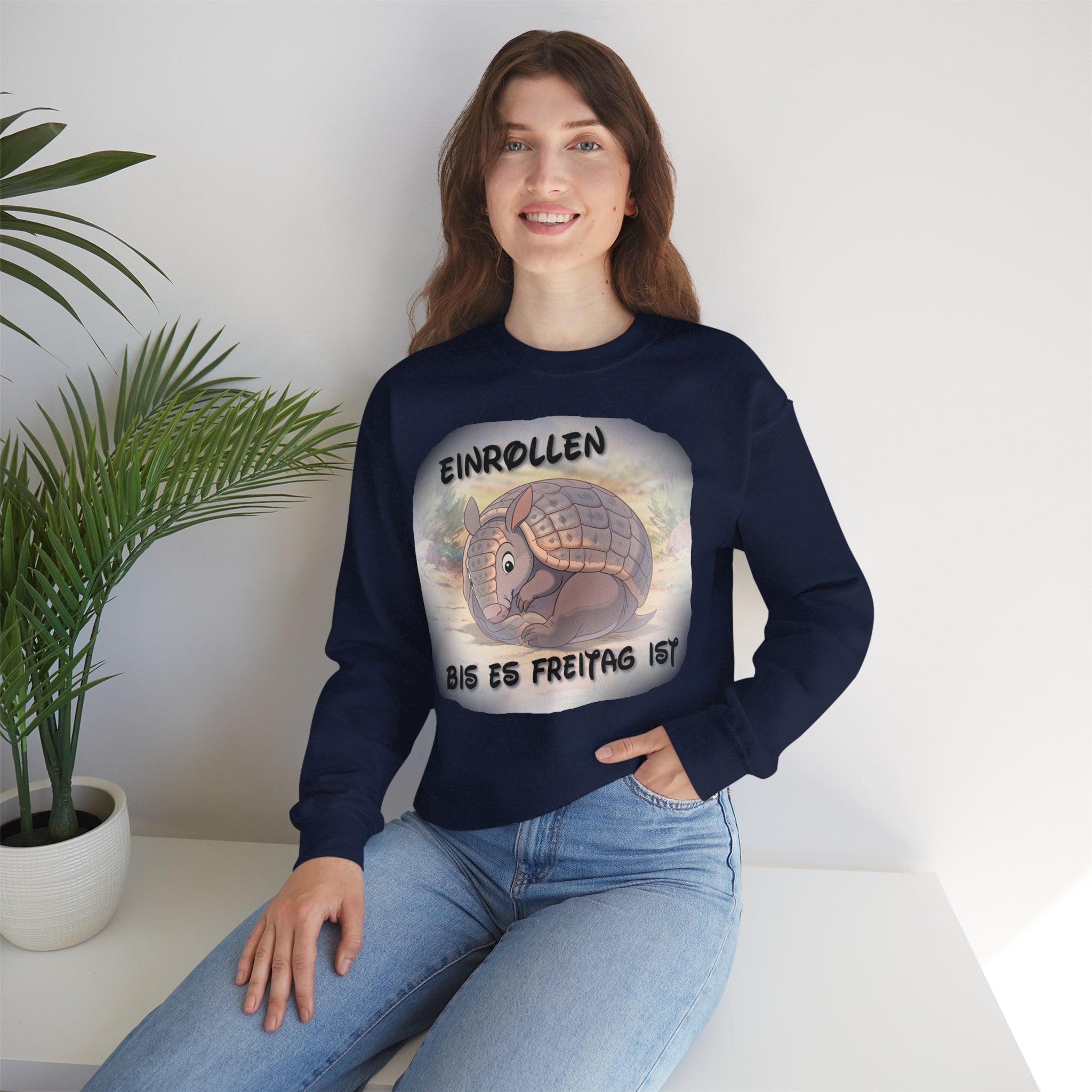 Gürteltier „Einrollen bis es Freitag ist“ Rundhals-Sweatshirt | Phönix-Potsdam®