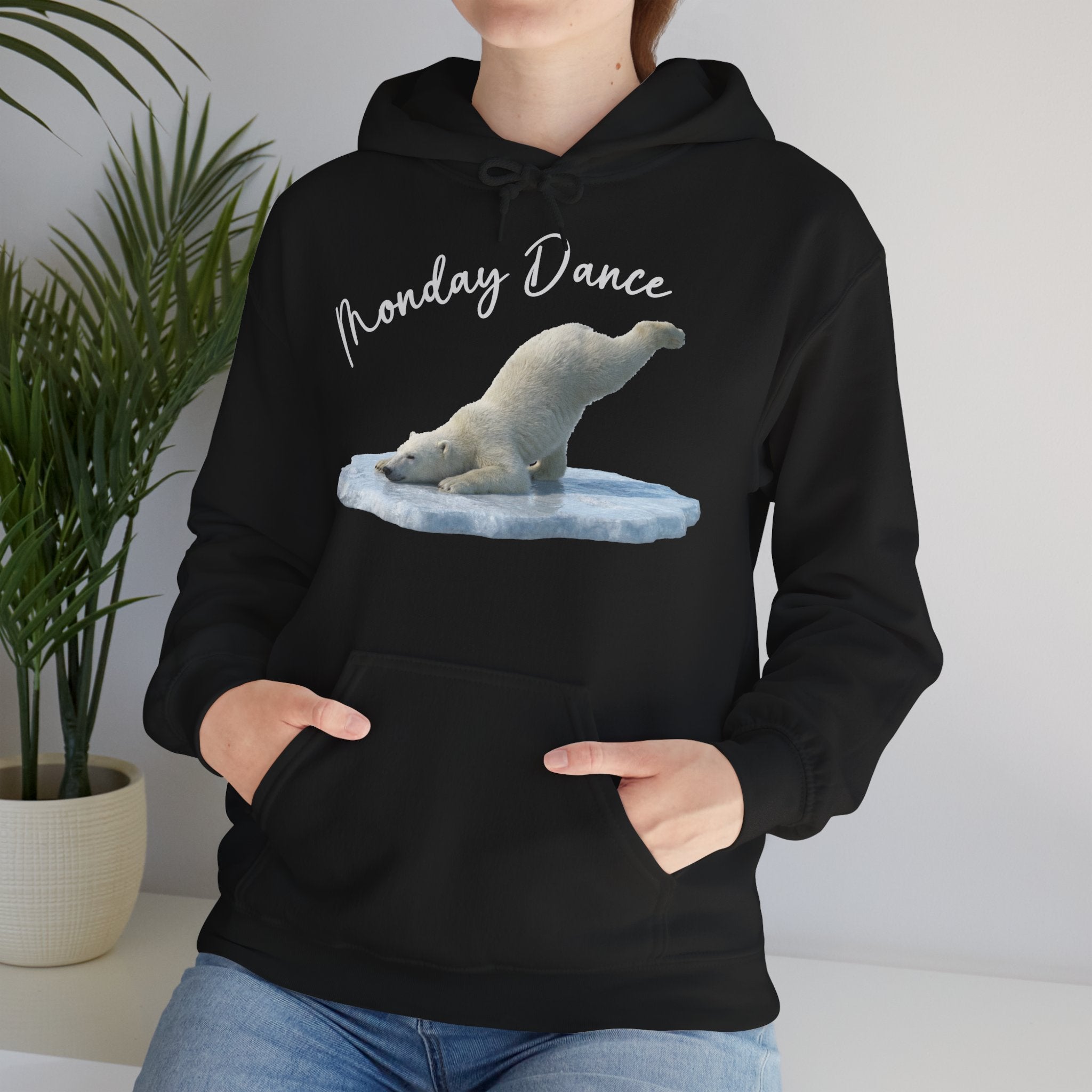 Eisbär „Monday Dance" Hoodie | Karikatur | Phönix-Potsdam®