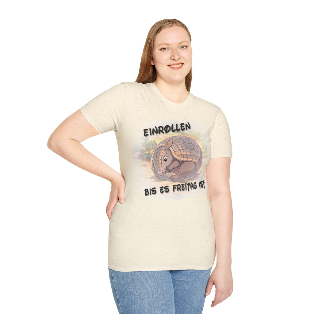 Gürteltier „Einrollen bis es Freitag ist“ T-Shirt | Phönix-Potsdam®
